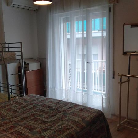 Azzurra Casa Vacanza Ventimiglia Exteriör bild