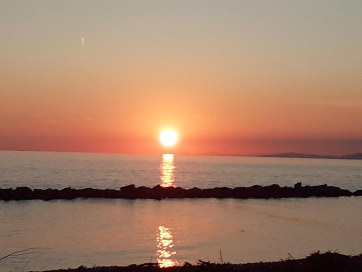 Azzurra Casa Vacanza Ventimiglia Exteriör bild